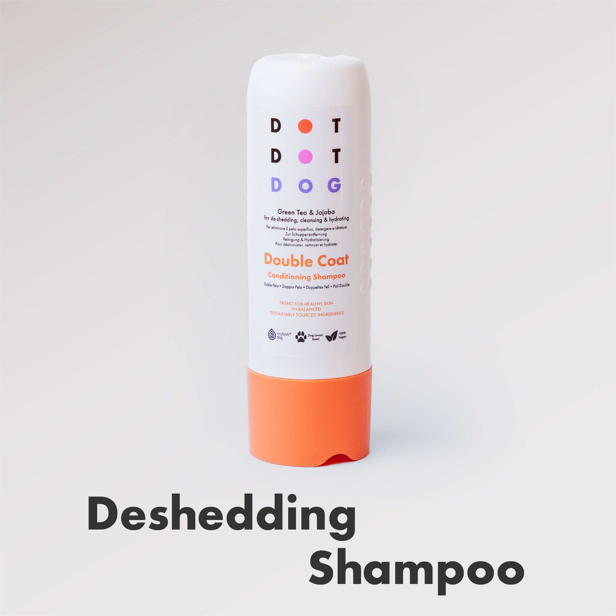 Deshedding dog shampoo, removes dead hairs helps with shedding